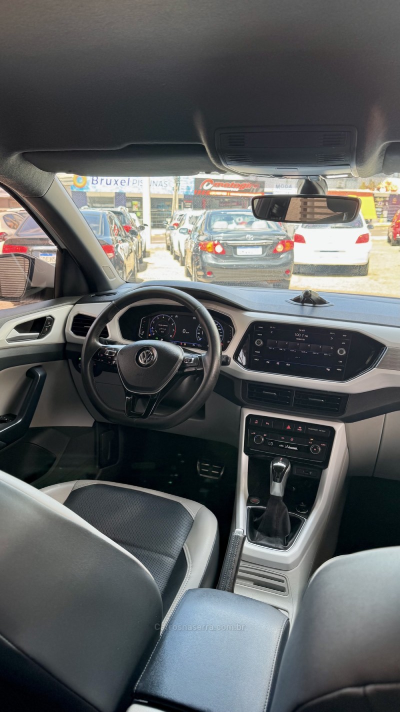 T-CROSS 1.4 HIGHLINE TSI 16V FLEX 4P AUTOMÁTICO - 2020 - LAJEADO