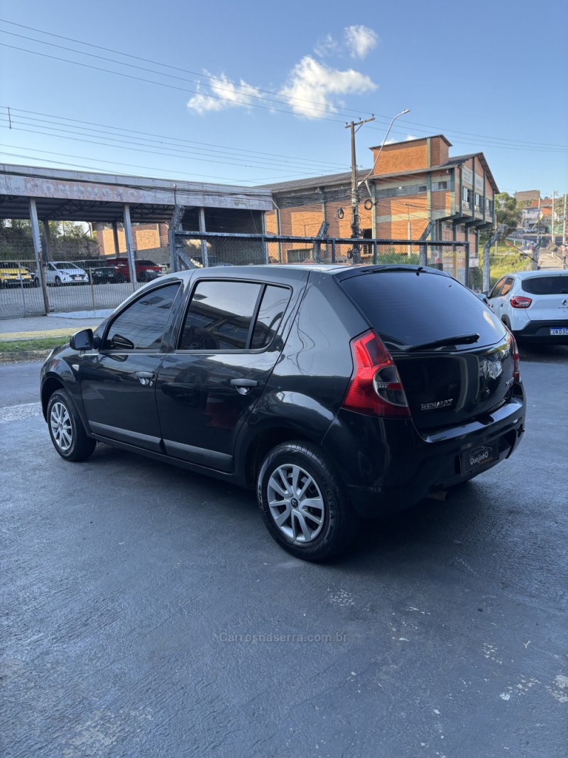 SANDERO  - 2013 - CAXIAS DO SUL