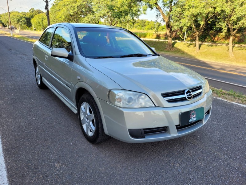 ASTRA 2.0 MPFI COMFORT 8V FLEX 2P MANUAL - 2005 - VENâNCIO AIRES
