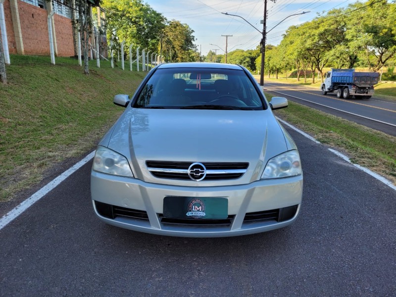 ASTRA 2.0 MPFI COMFORT 8V FLEX 2P MANUAL - 2005 - VENâNCIO AIRES