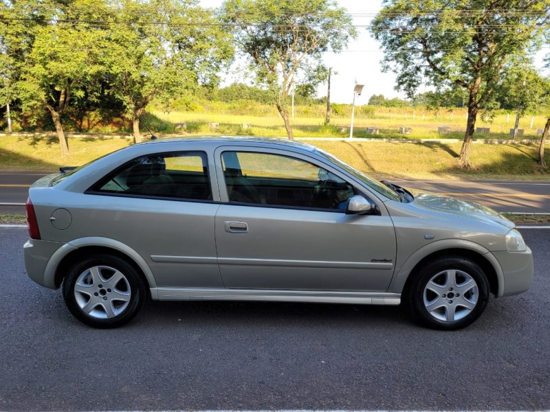 ASTRA 2.0 MPFI COMFORT 8V FLEX 2P MANUAL - 2005 - VENâNCIO AIRES