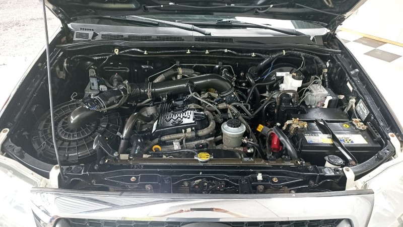 HILUX 2.7 SR 4X2 CD 16V GASOLINA 4P MANUAL - 2009 - CAXIAS DO SUL