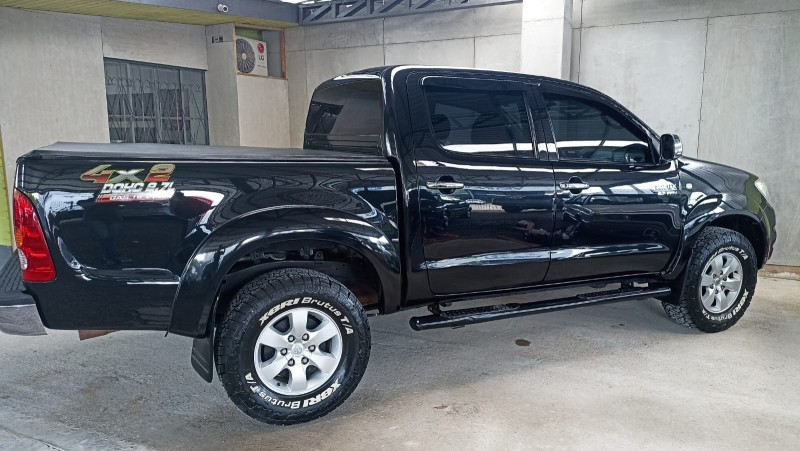 HILUX 2.7 SR 4X2 CD 16V GASOLINA 4P MANUAL - 2009 - CAXIAS DO SUL