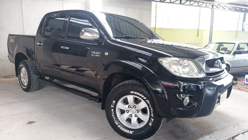 HILUX 2.7 SR 4X2 CD 16V GASOLINA 4P MANUAL - 2009 - CAXIAS DO SUL
