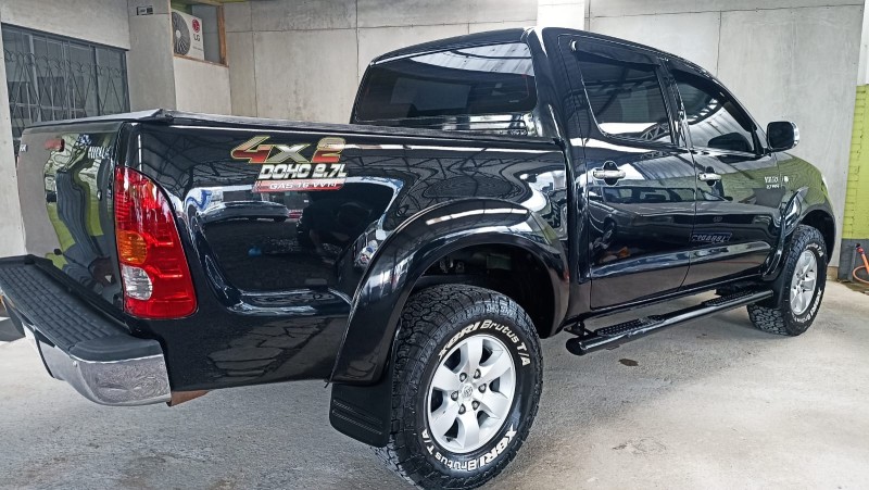 HILUX 2.7 SR 4X2 CD 16V GASOLINA 4P MANUAL - 2009 - CAXIAS DO SUL