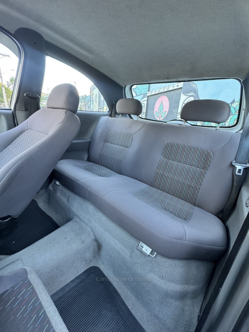 CELTA 1.0 MPFI SUPER 8V FLEX 2P MANUAL - 2002 - CAXIAS DO SUL