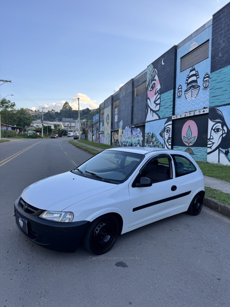 CELTA 1.0 MPFI SUPER 8V FLEX 2P MANUAL - 2002 - CAXIAS DO SUL