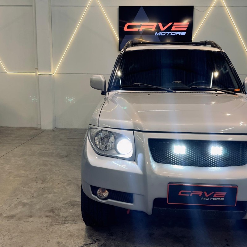 PAJERO TR4 2.0 4X4 16V 133CV FLEX 4P MANUAL - 2009 - CAXIAS DO SUL