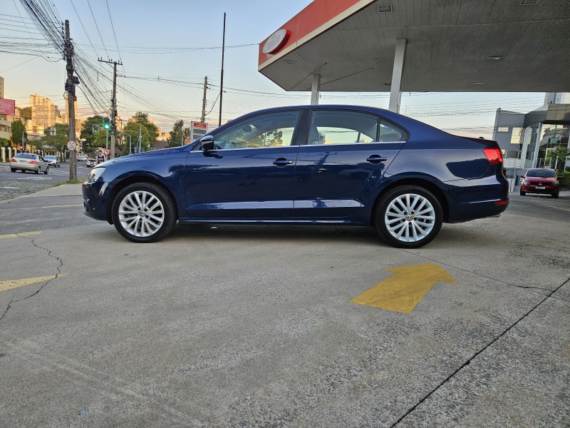 JETTA 2.0 TSI DSG HIGHLINE 200CV GASOLINA 4P AUTOMÁTICO - 2013 - CAXIAS DO SUL