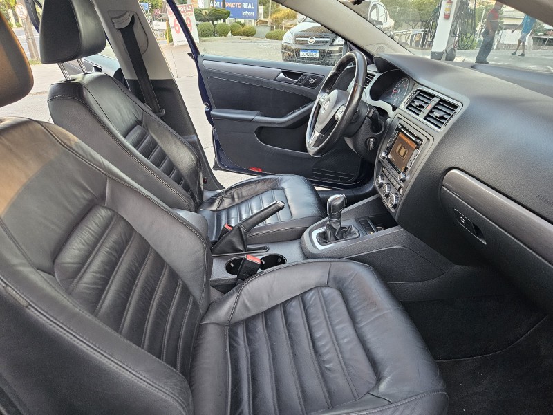 JETTA 2.0 TSI DSG HIGHLINE 200CV GASOLINA 4P AUTOMÁTICO - 2013 - CAXIAS DO SUL