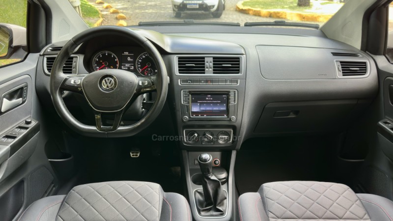 FOX 1.6 MSI HIGHLINE 16V FLEX 4P MANUAL - 2016 - CAXIAS DO SUL