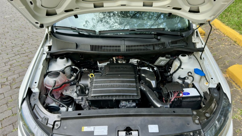 FOX 1.6 MSI HIGHLINE 16V FLEX 4P MANUAL - 2016 - CAXIAS DO SUL