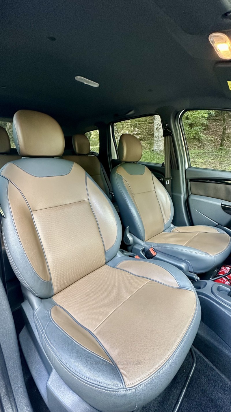 DUSTER 2.0 DYNAMIQUE 4X2 16V FLEX 4P AUTOMÁTICO - 2016 - CAXIAS DO SUL