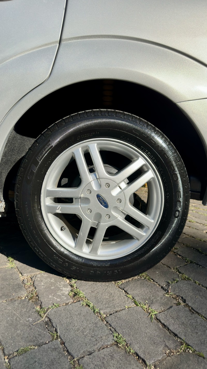 FOCUS 2.0 GLX SEDAN 16V GASOLINA 4P AUTOMÁTICO - 2008 - CAXIAS DO SUL