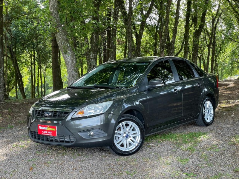 focus 2.0 glx sedan 16v gasolina 4p automatico 2013 caxias do sul