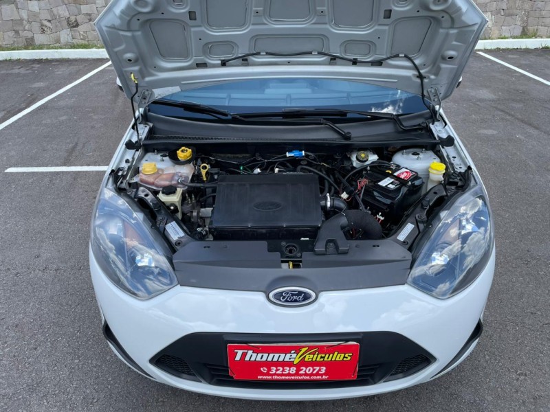 FIESTA 1.6 ROCAM SE SEDAN 8V FLEX 4P MANUAL - 2014 - CAXIAS DO SUL