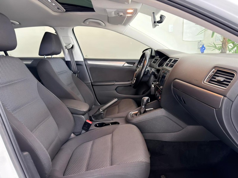 JETTA 1.4 16V TSI COMFORTLINE GASOLINA 4P TIPTRONIC - 2017 - CAXIAS DO SUL