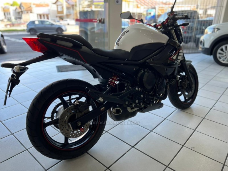 XJ6 N ABS SP - 2015 - CAXIAS DO SUL