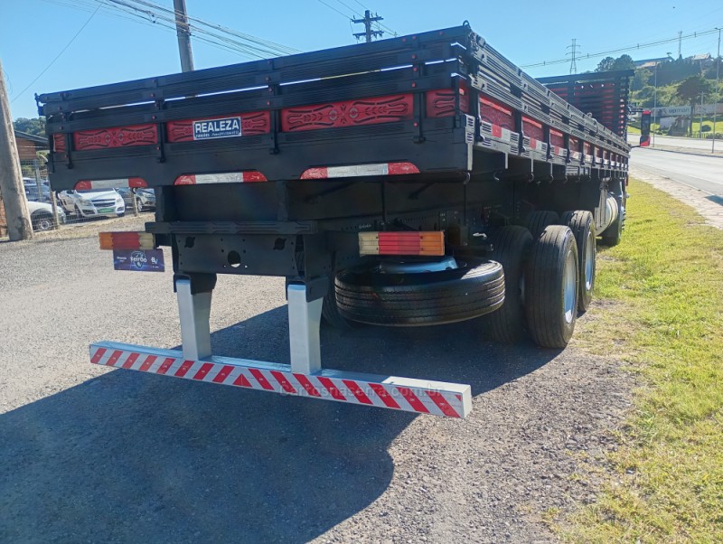 ATEGO 2425 3 EIXOS - 2007 - FARROUPILHA