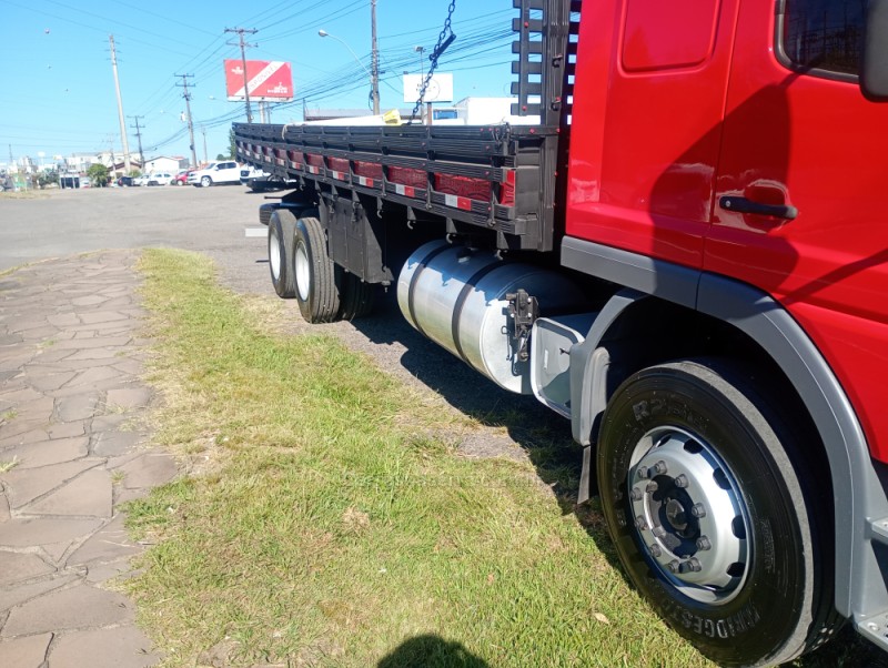 ATEGO 2425 3 EIXOS - 2007 - FARROUPILHA