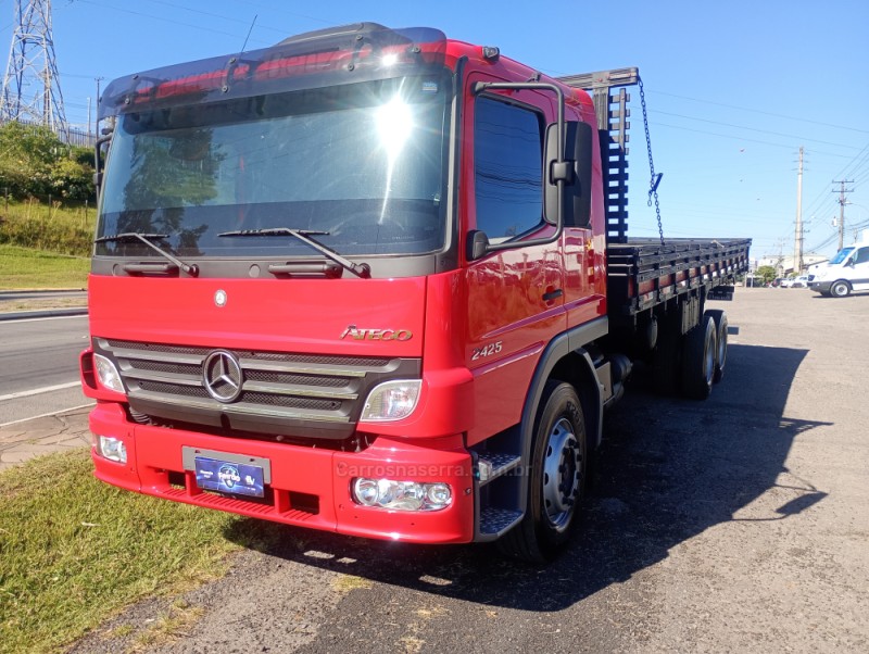 atego 2425 3 eixos 2007 farroupilha