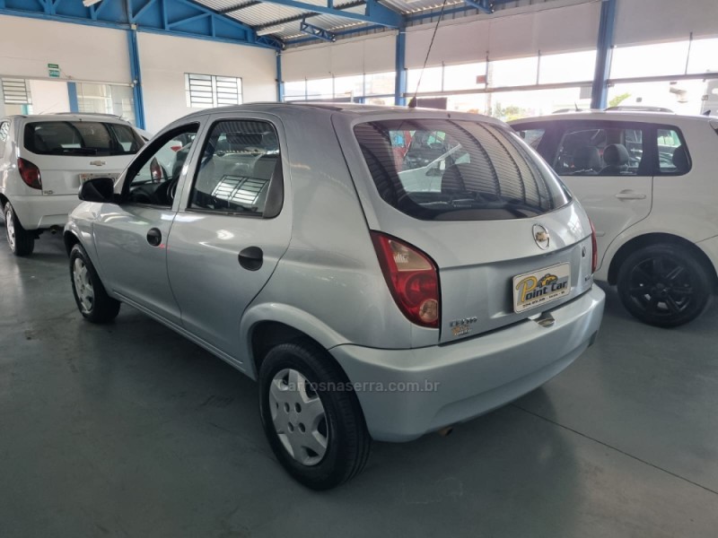 CELTA 1.0 MPFI LIFE 8V FLEX 4P MANUAL - 2009 - VACARIA