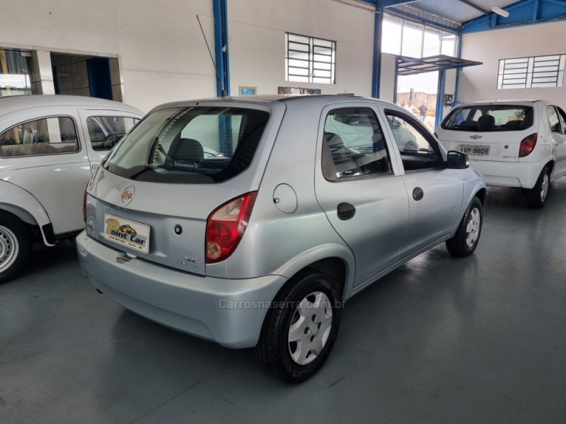 CELTA 1.0 MPFI LIFE 8V FLEX 4P MANUAL - 2009 - VACARIA