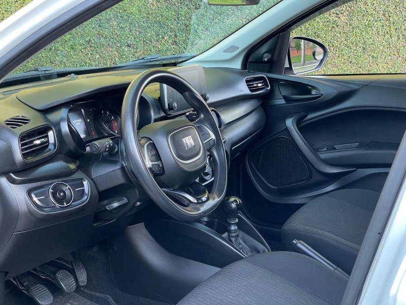 CRONOS 1.3 DRIVE 8V FLEX 4P MANUAL - 2023 - FARROUPILHA