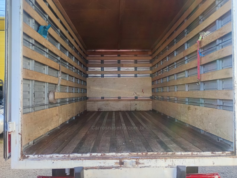 SPRINTER 2.2 311 CDI FURGÃO STREET 10,5 16V BI-TURBO DIESEL MANUAL - 2012 - FARROUPILHA