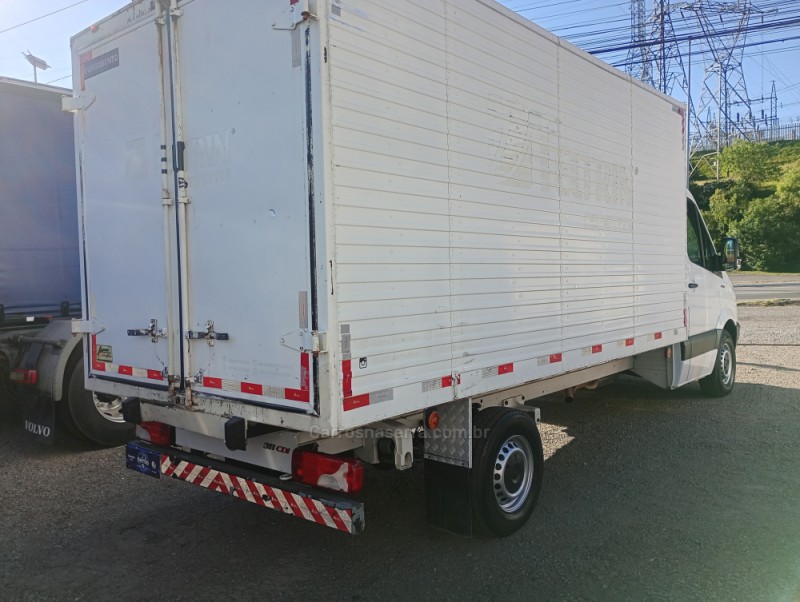 SPRINTER 2.2 311 CDI FURGÃO STREET 10,5 16V BI-TURBO DIESEL MANUAL - 2012 - FARROUPILHA