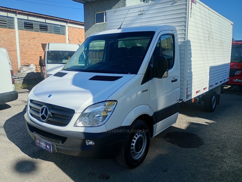 sprinter 2.2 311 cdi furgao street 10 5 16v bi turbo diesel manual 2012 farroupilha