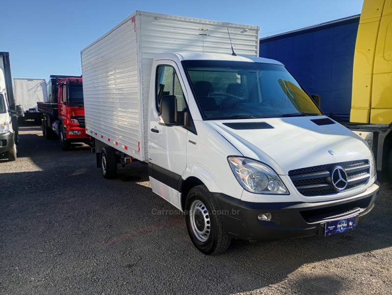 SPRINTER 2.2 311 CDI FURGÃO STREET 10,5 16V BI-TURBO DIESEL MANUAL - 2012 - FARROUPILHA