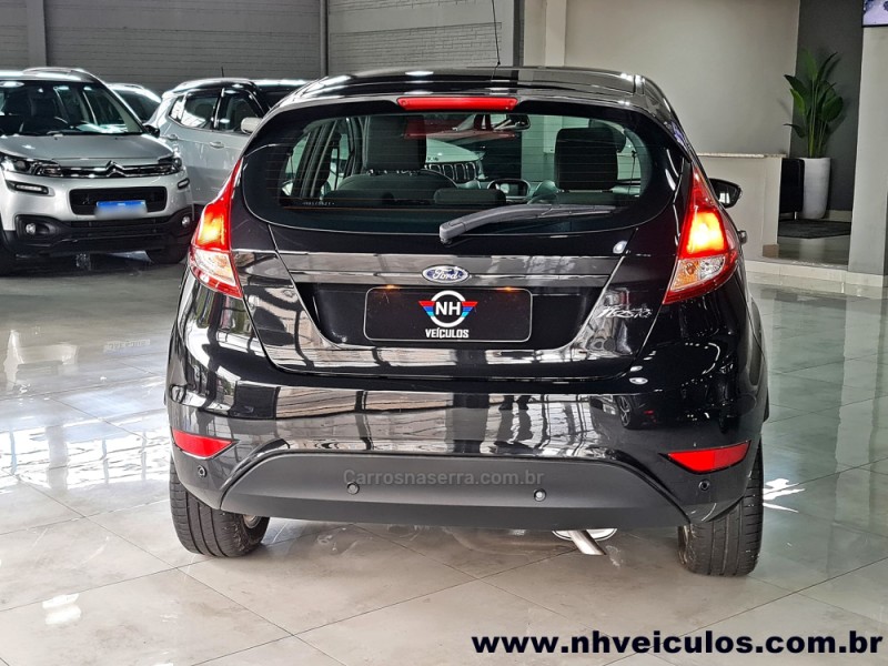 FIESTA 1.6 SEL HATCH 16V FLEX 4P AUTOMÁTICO - 2017 - NOVO HAMBURGO