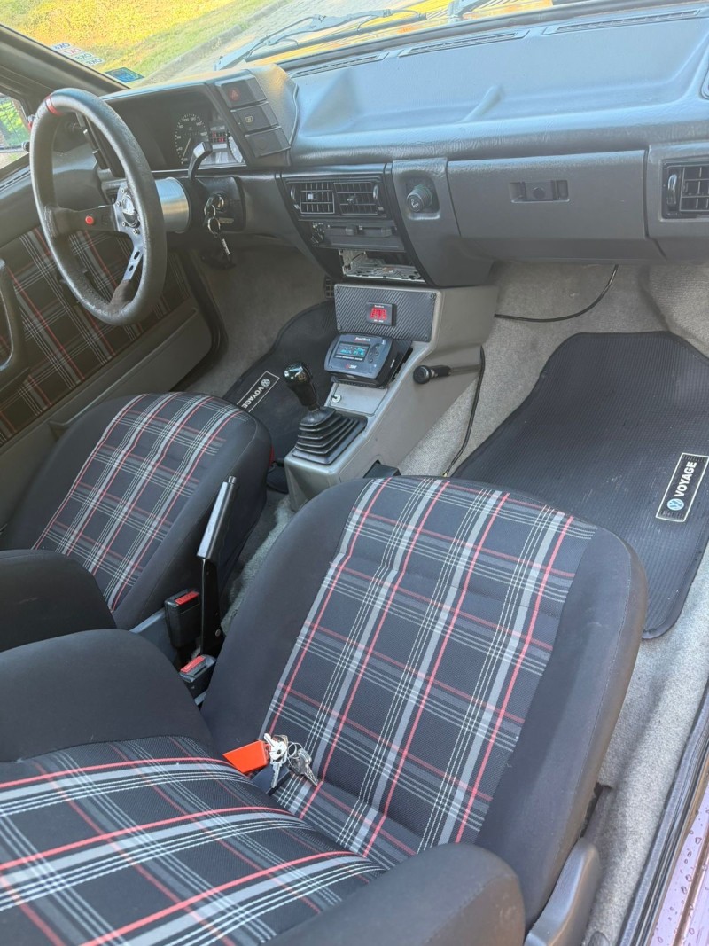 VOYAGE 1.8 GL 8V ÁLCOOL 4P MANUAL - 1993 - CAXIAS DO SUL