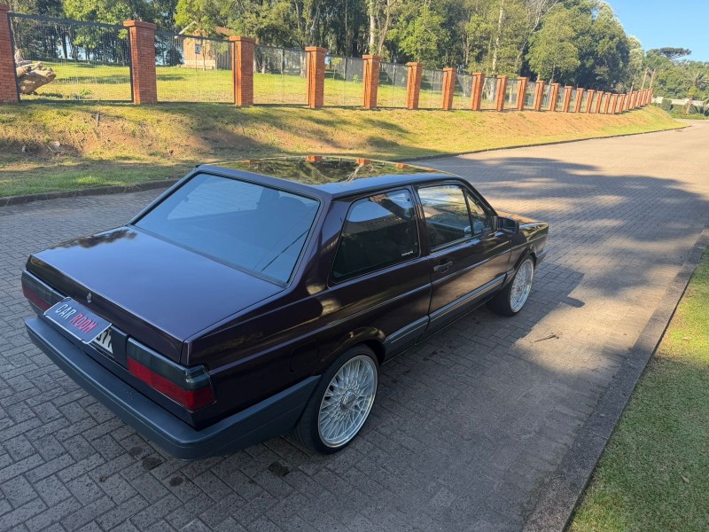 VOYAGE 1.8 GL 8V ÁLCOOL 4P MANUAL - 1993 - CAXIAS DO SUL