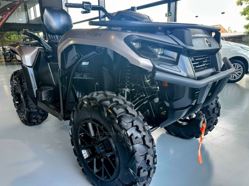 OUTLANDER 650CC XMR - 2023 - TRêS COROAS