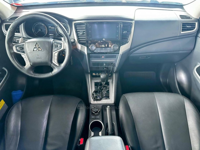 L200 TRITON 2.4 16V TURBO DIESEL SPORT HPE CD 4P 4X4 AUTOMÁTICO - 2023 - TRêS COROAS