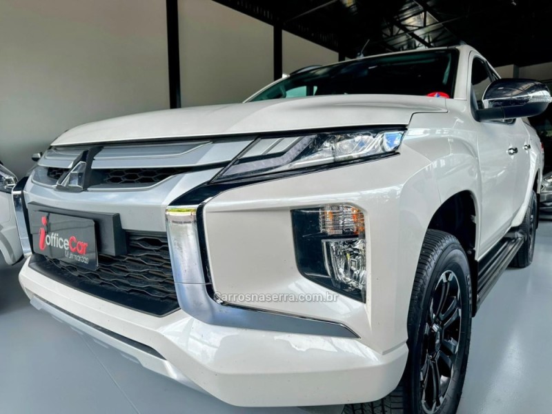 l200 triton 2.4 16v turbo diesel sport hpe cd 4p 4x4 automatico 2023 tres coroas