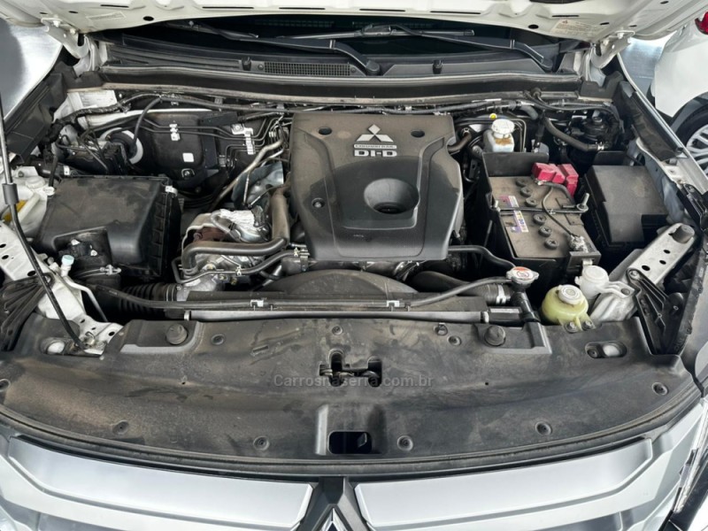 L200 TRITON 2.4 16V TURBO DIESEL SPORT HPE CD 4P 4X4 AUTOMÁTICO - 2023 - TRêS COROAS