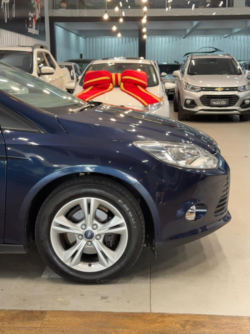 FOCUS 1.6 SE 16V FLEX 4P MANUAL - 2015 - CAXIAS DO SUL