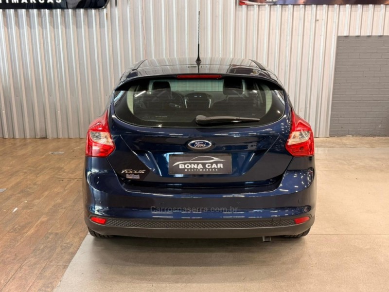 FOCUS 1.6 SE 16V FLEX 4P MANUAL - 2015 - CAXIAS DO SUL