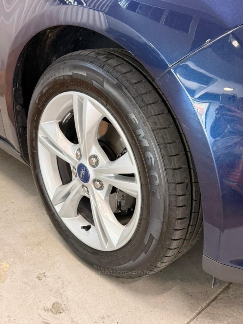 FOCUS 1.6 SE 16V FLEX 4P MANUAL - 2015 - CAXIAS DO SUL