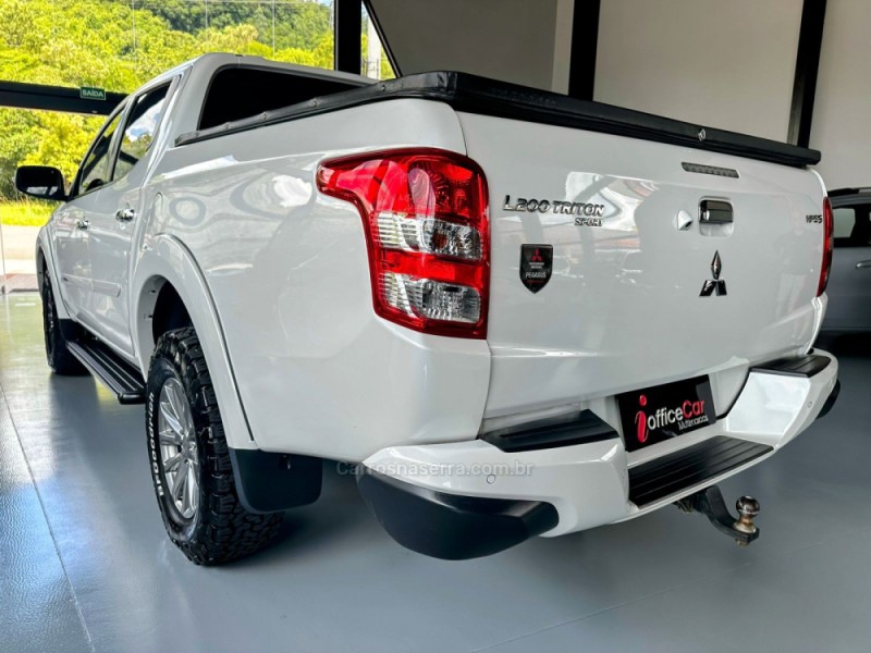 L200 TRITON 2.4 HPE-S SPORT 4X4 CD 16V DIESEL 4P AUTOMÁTICO - 2019 - TRêS COROAS