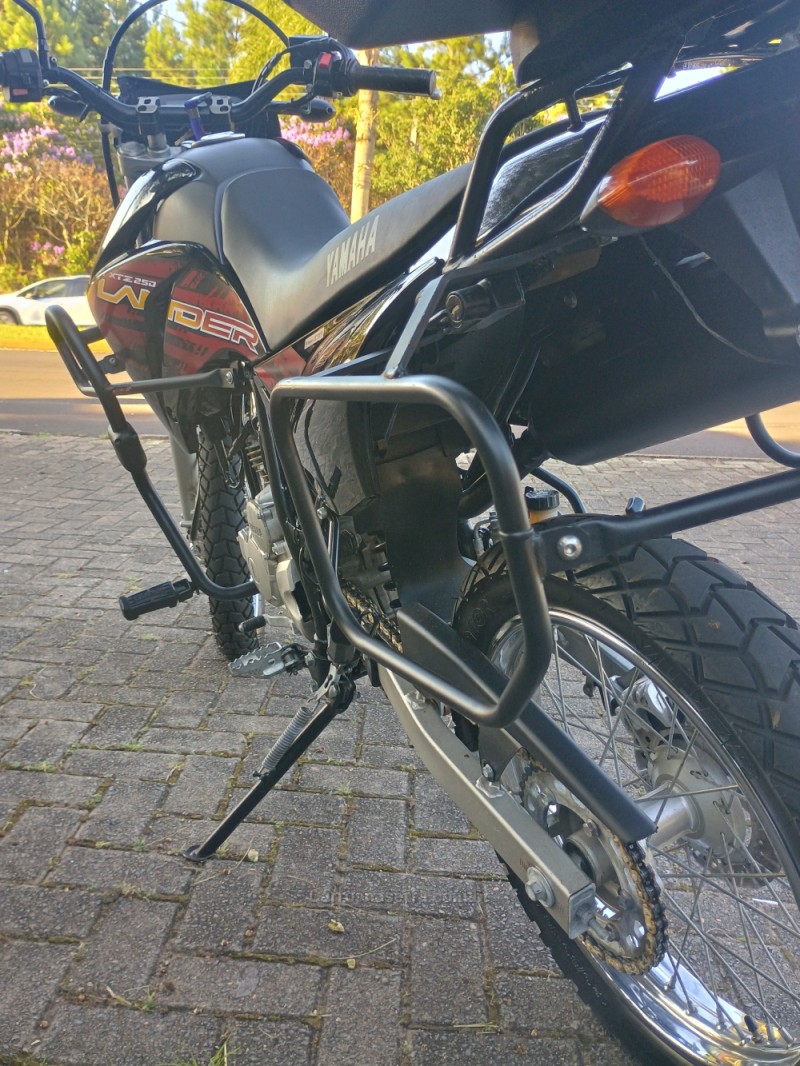 XTZ 250 LANDER - 2018 - CAMPO BOM