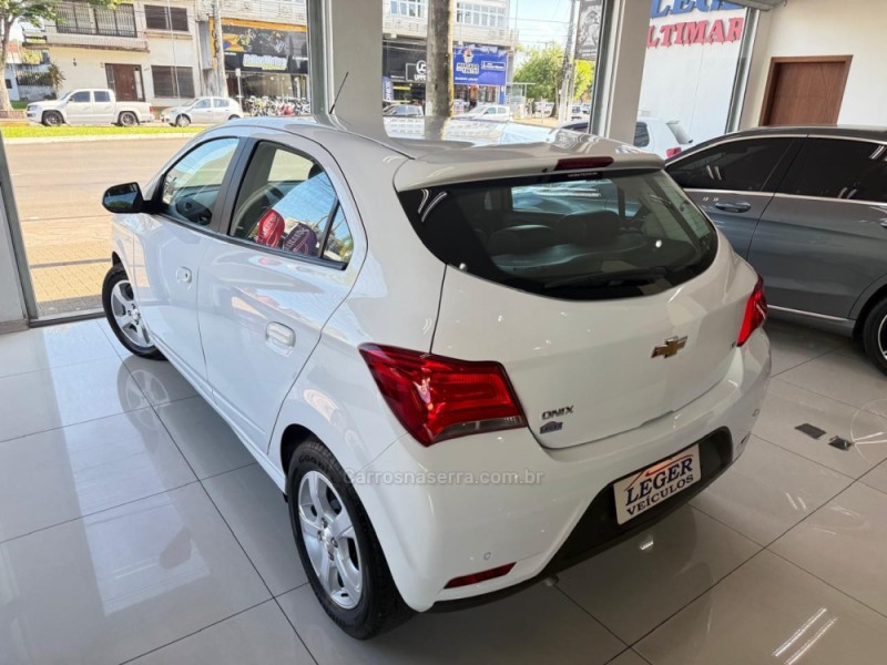 ONIX 1.4 MPFI LT 8V FLEX 4P AUTOMÁTICO - 2019 - SãO LEOPOLDO