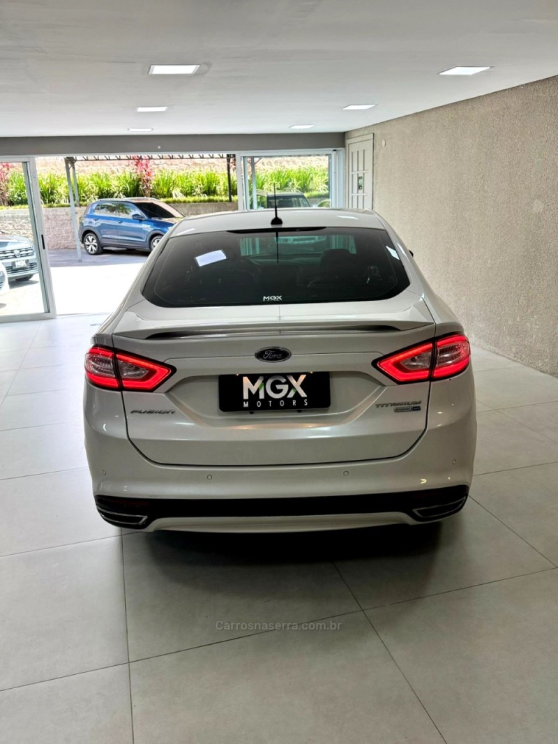 FUSION 2.0 TITANIUM GTDI ECOBOOST AWD AUTOMÁTICO - 2013 - PORTO ALEGRE