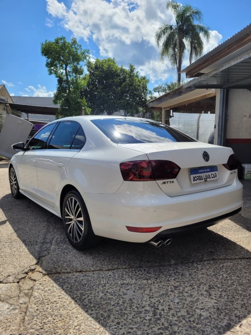 JETTA 2.0 TSI DSG HIGHLINE 200CV GASOLINA 4P AUTOMÁTICO - 2013 - CAXIAS DO SUL