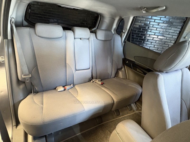 TUCSON 2.0 MPFI GL 16V 142CV 2WD GASOLINA 4P MANUAL - 2011 - CAXIAS DO SUL