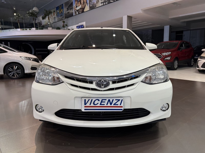 ETIOS 1.5 XLS SEDAN 16V FLEX 4P MANUAL - 2014 - FARROUPILHA