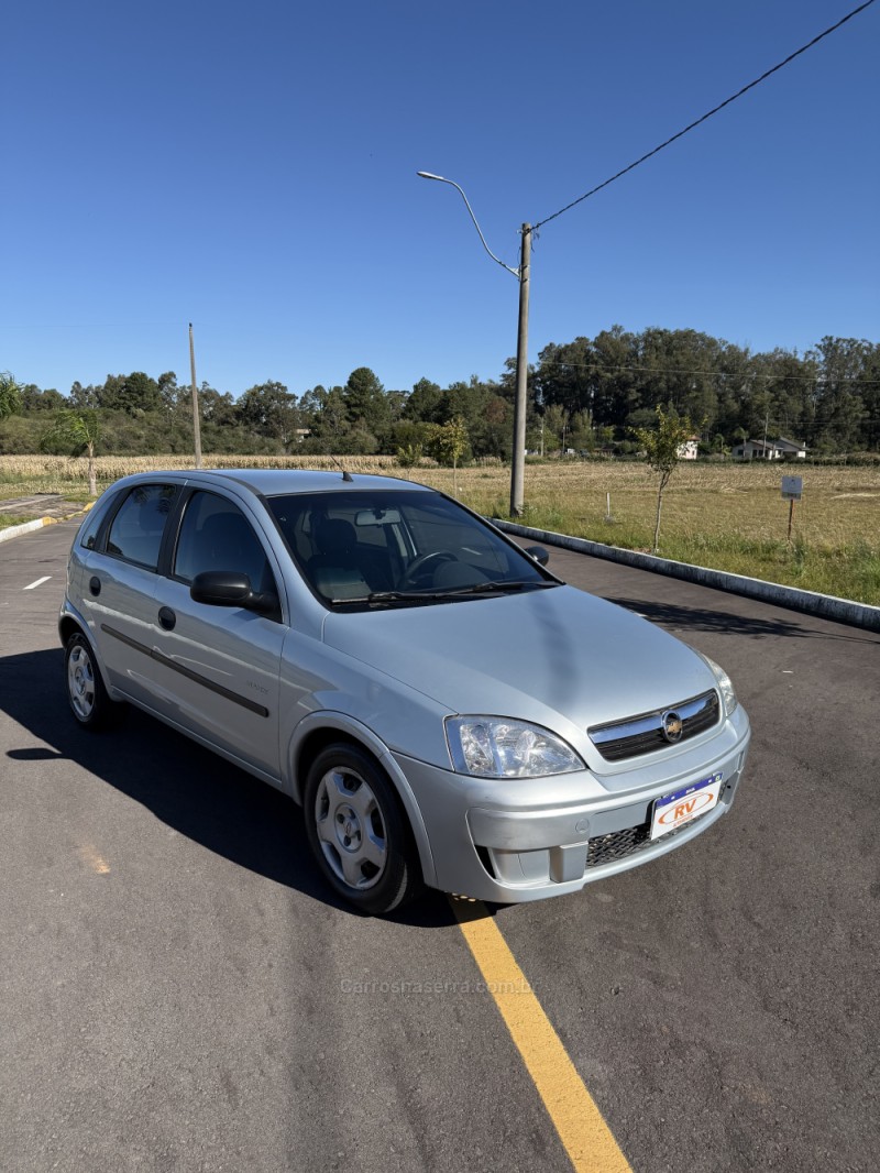 CORSA 1.4 MPFI MAXX 8V FLEX 4P MANUAL - 2010 - CARLOS BARBOSA
